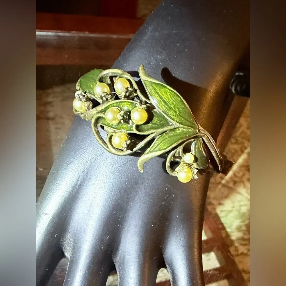 Green and Gold Sweet Romance Leaf Bracelet